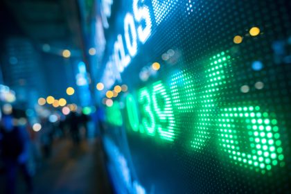 markets-ignore-rising-macro-risks