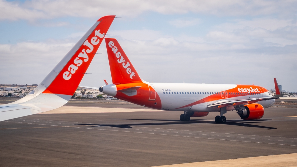 easyjet-investors-seek-higher-castlelake-bid