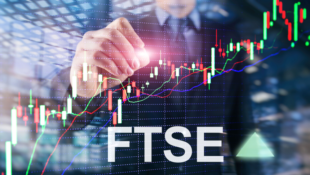 ftse-100-hits-record-high-as-tech-stocks-fall