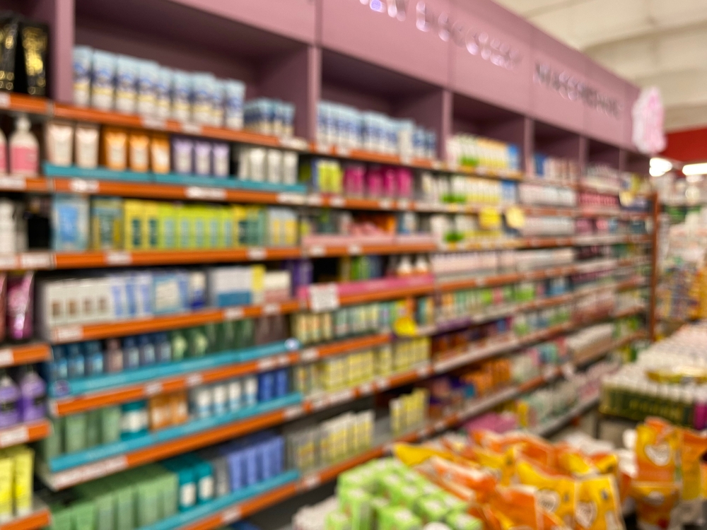 Consumer-confidence-edges-higher-in-June