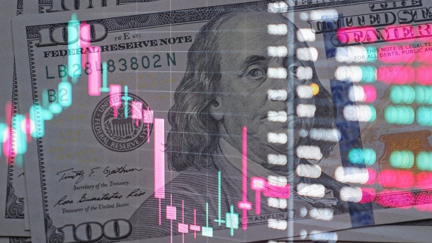 dollar-steady-as-fed-outlook-and-oil-risks-clash