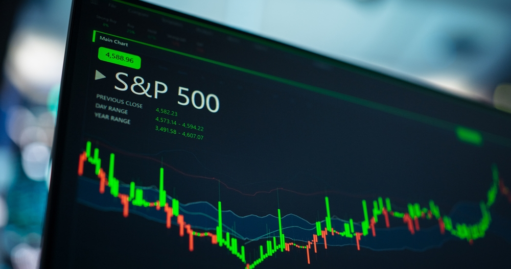 s&p-500-hits-record-high-on-tech-rally