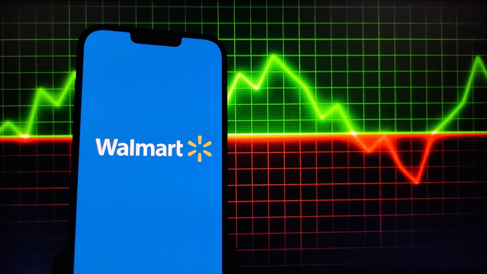 walmart-raises-outlook-despite-stock-drop